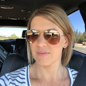 Meet your Posher, Brooke